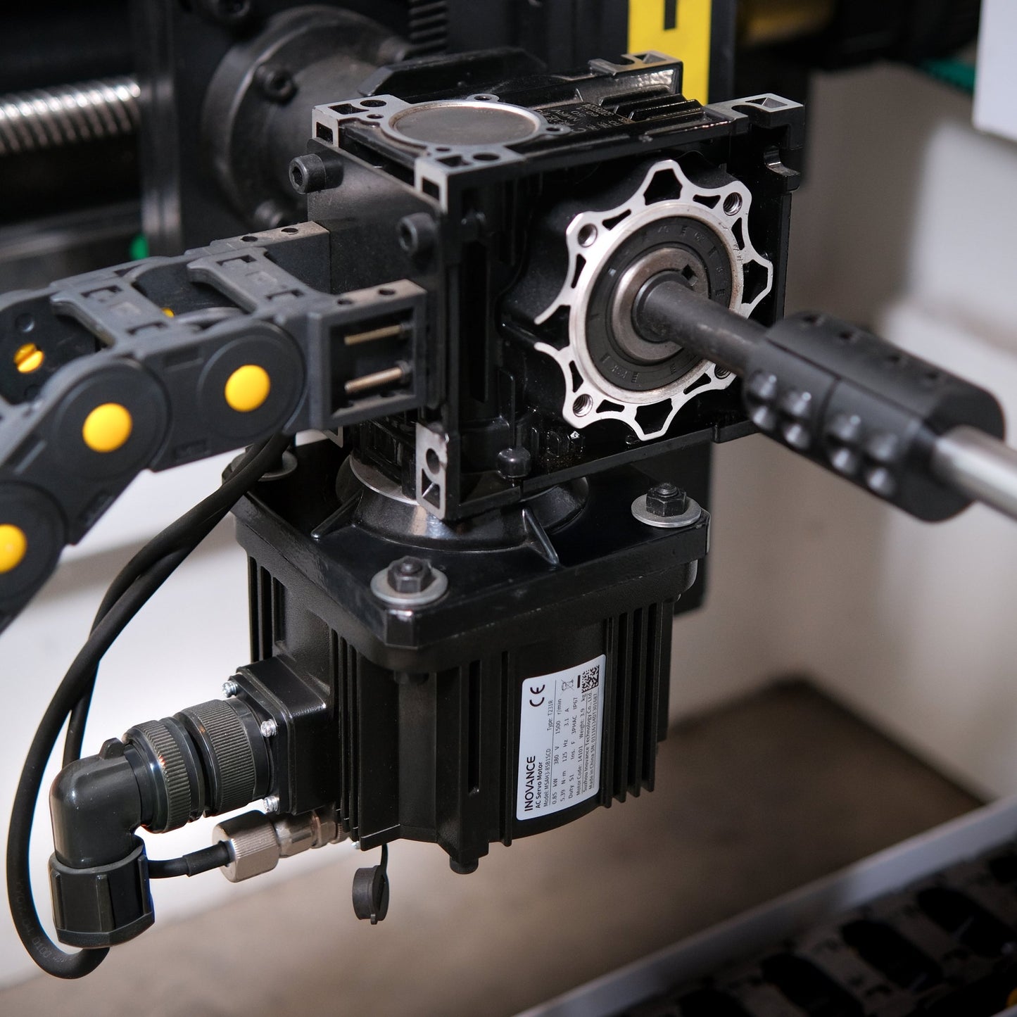 MÁY CHẤN NB/NC/CNC ĐIỆN THUỶ LỰC - | Công ty TNHH Công Nghệ Letao