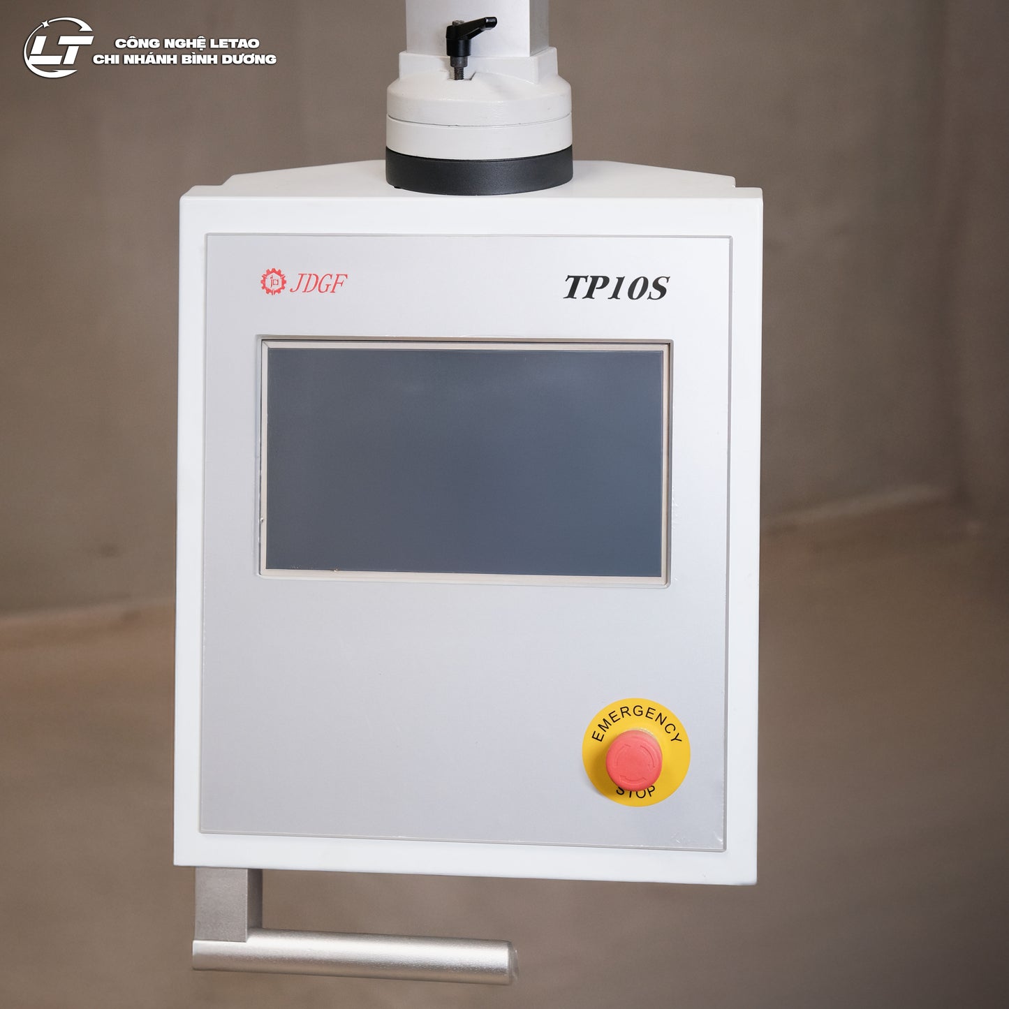 Máy chấn 70T2500 TP10S NC truyền động trục