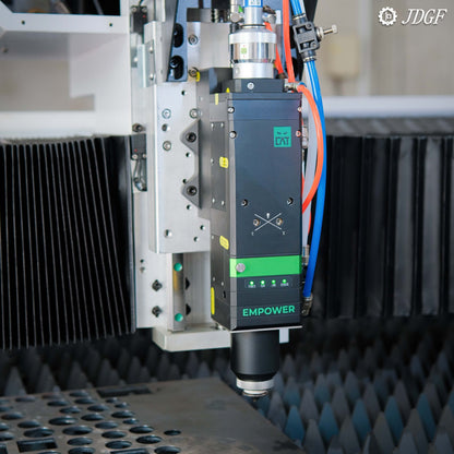 Máy cắt laser Fiber 1500W 3000W 6000W - Cắt kim loại: inox, nhôm, sắt, đồng... - Máy cắt Laser | Công ty TNHH Công Nghệ Tháng Sáu Việt Nam