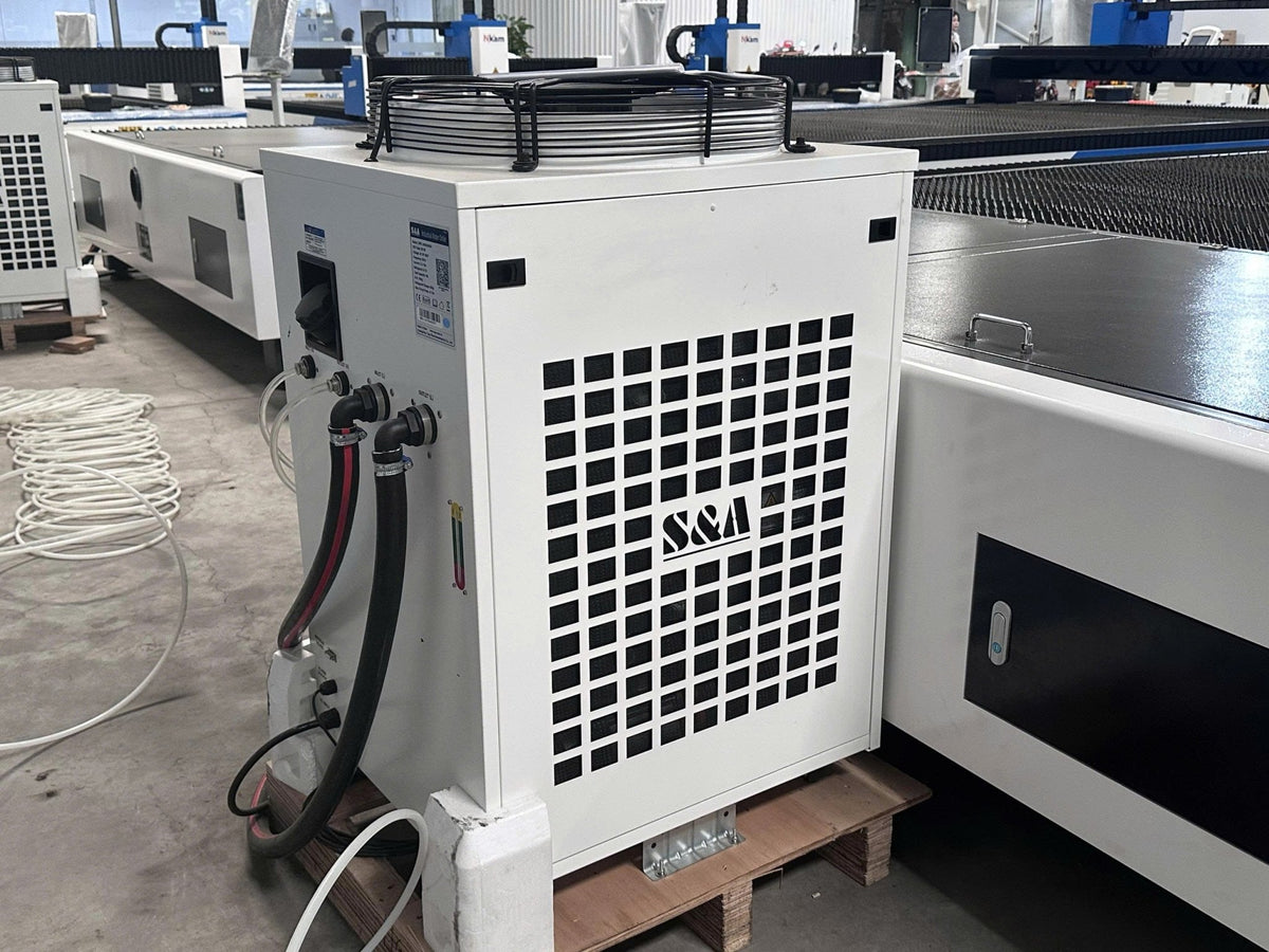 Máy cắt laser fiber CNC 3000W 6020 - Máy cắt Laser | Công ty TNHH Công Nghệ Tháng Sáu Việt Nam