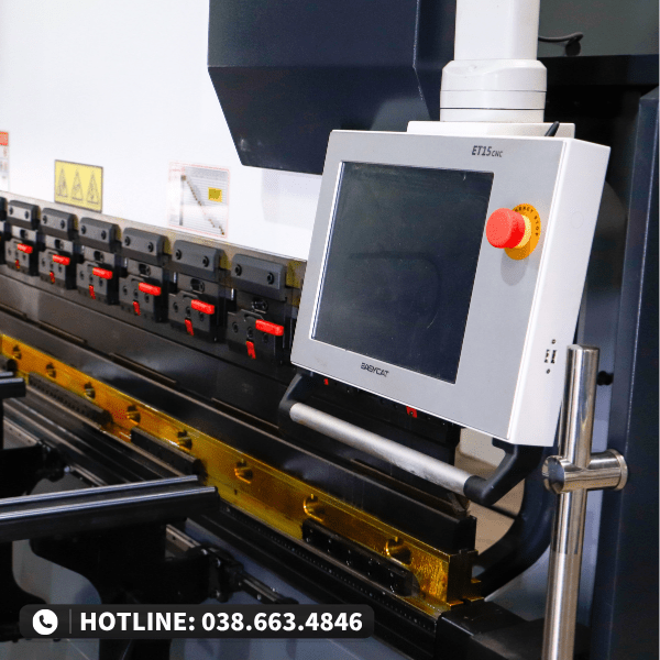 Máy chấn 80T2500 - Chuyên chấn kim loại Nkam - Máy chấn CNC | Công ty TNHH Công Nghệ Tháng Sáu Việt Nam