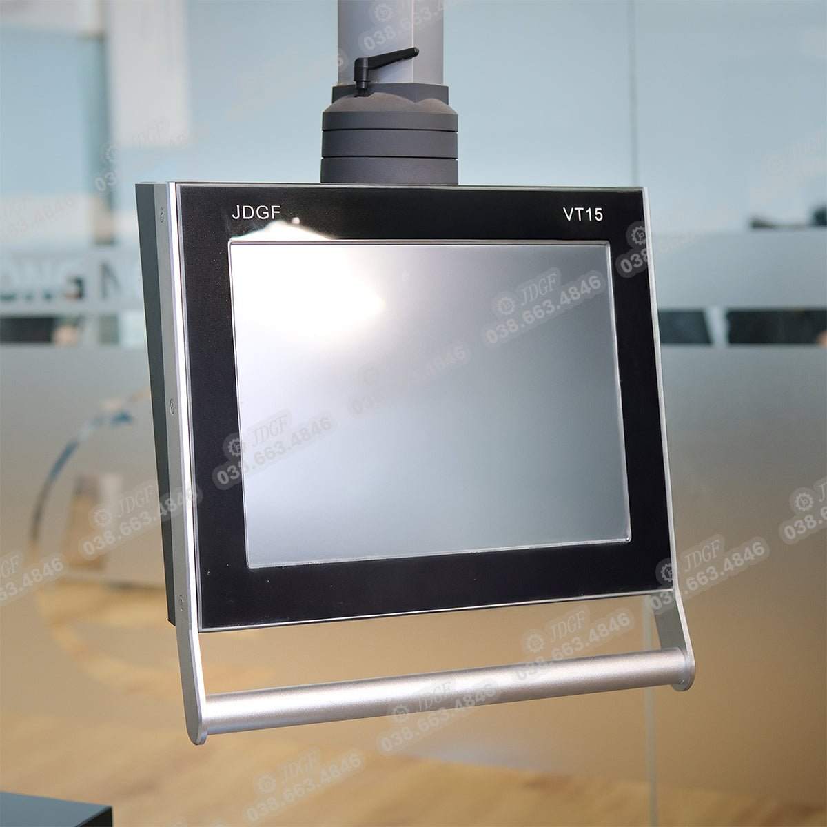 Máy chấn kim loại NA 220T6M - Chấn sắt, thép, inox - Máy chấn CNC | Công ty TNHH Công Nghệ Tháng Sáu Việt Nam