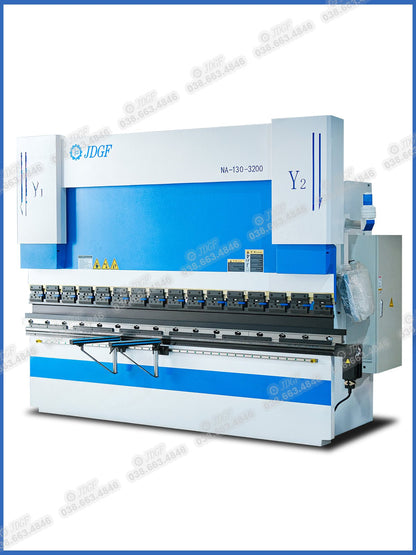 Máy chấn NA 130T3200 chấn tôn dày, độ chính xác cao - Máy chấn CNC | Công ty TNHH Công Nghệ Tháng Sáu Việt Nam